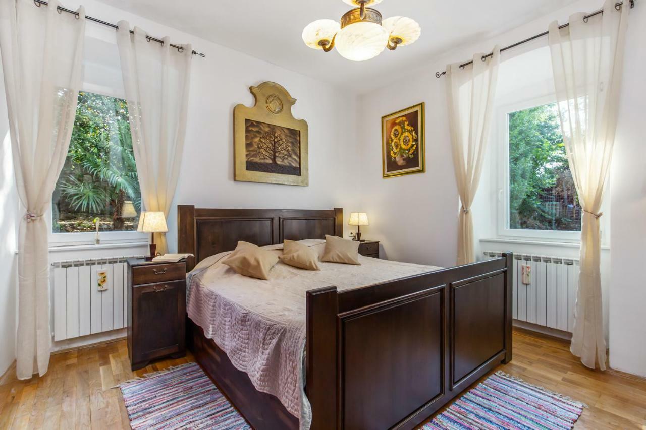 רייקה Apartman Villa Carolina מראה חיצוני תמונה