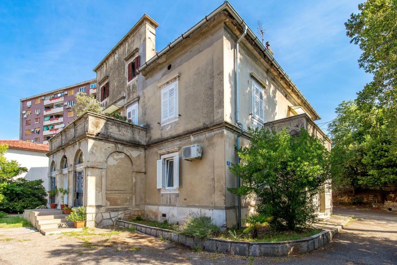 רייקה Apartman Villa Carolina מראה חיצוני תמונה